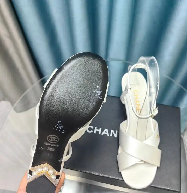 hype Chanel High Heels