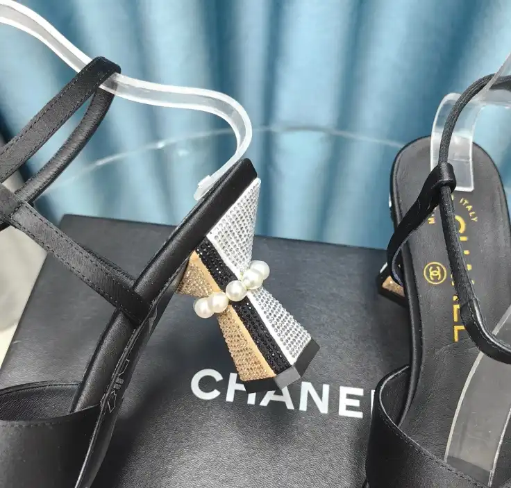 hype Chanel High Heels