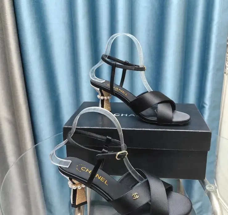 hype Chanel High Heels