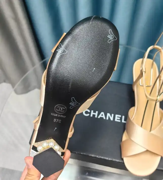 hype Chanel High Heels