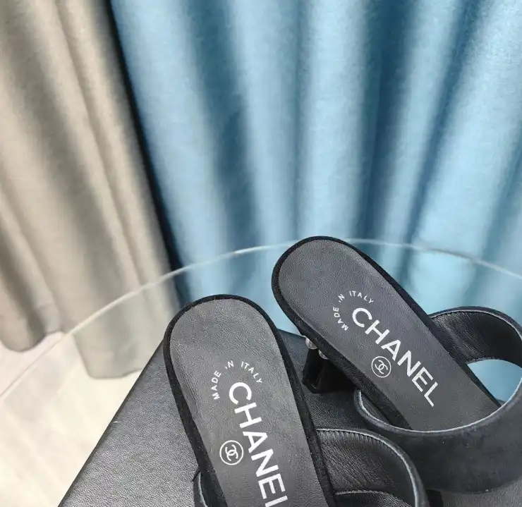 hype Chanel Slippers