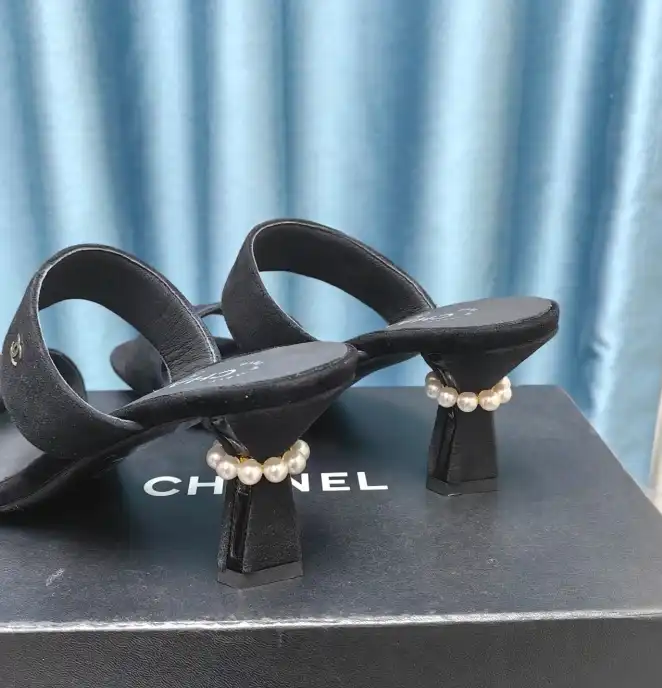 hype Chanel Slippers