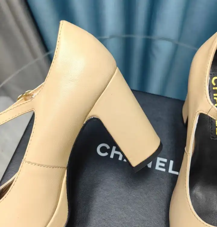 hype Chanel High Heels