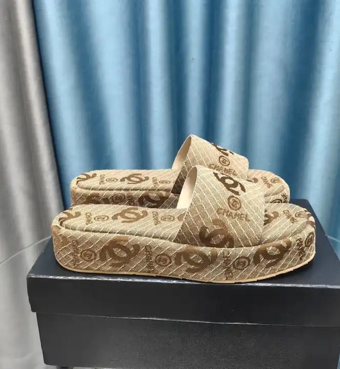 hype Chanel Slippers