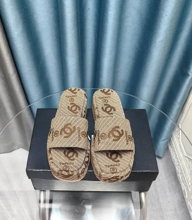 hype Chanel Slippers