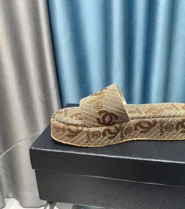 hype Chanel Slippers