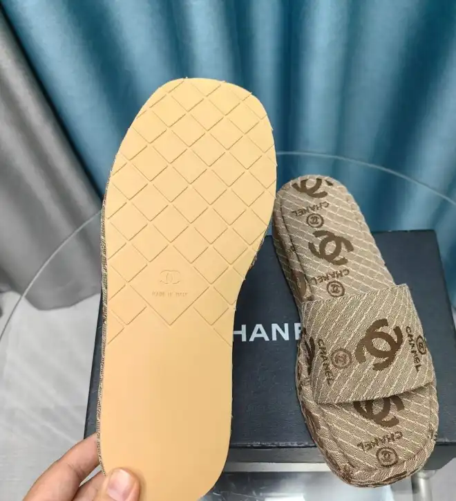 hype Chanel Slippers