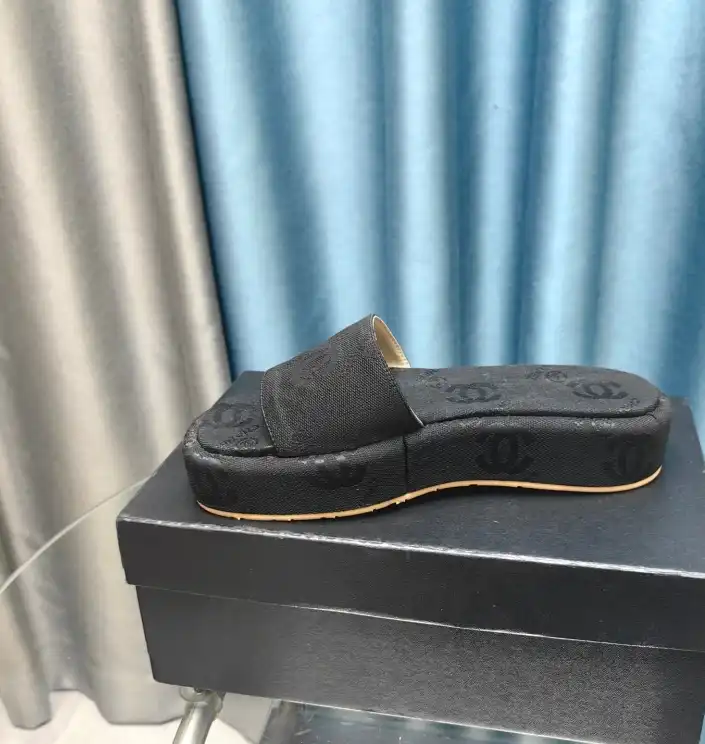 hype Chanel Slippers