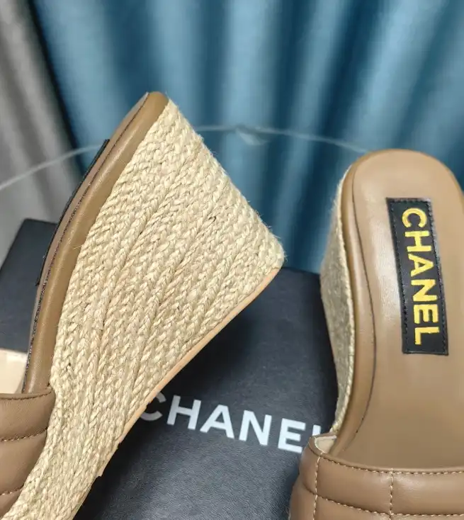 hype Chanel Slippers