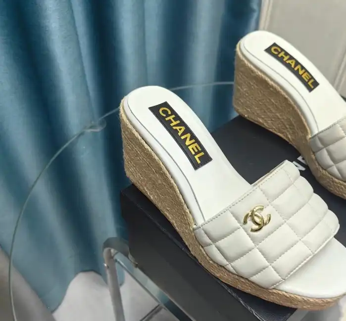 hype Chanel Slippers