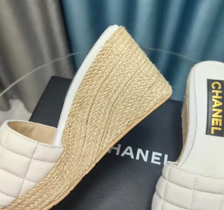 hype Chanel Slippers