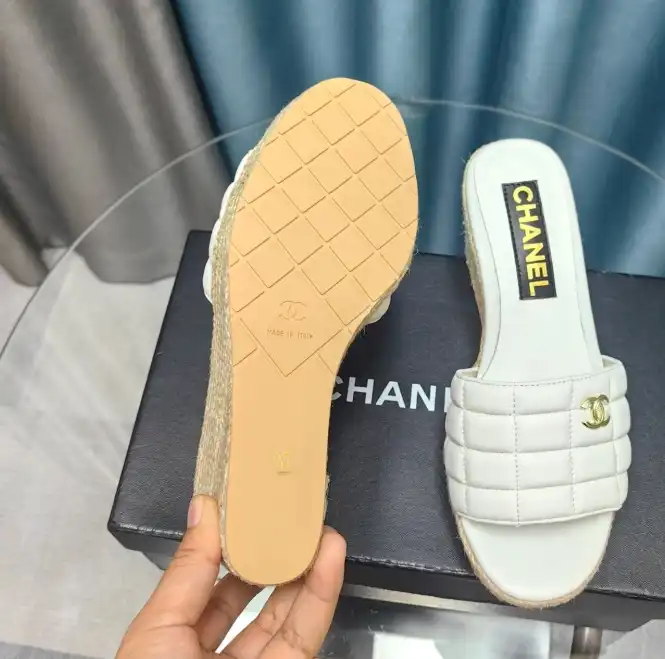 hype Chanel Slippers