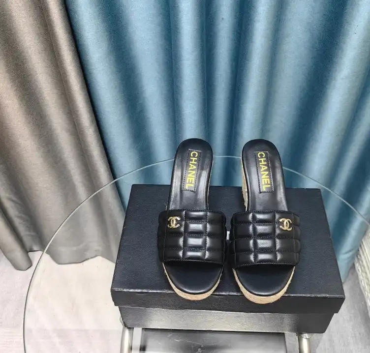 hype Chanel Slippers