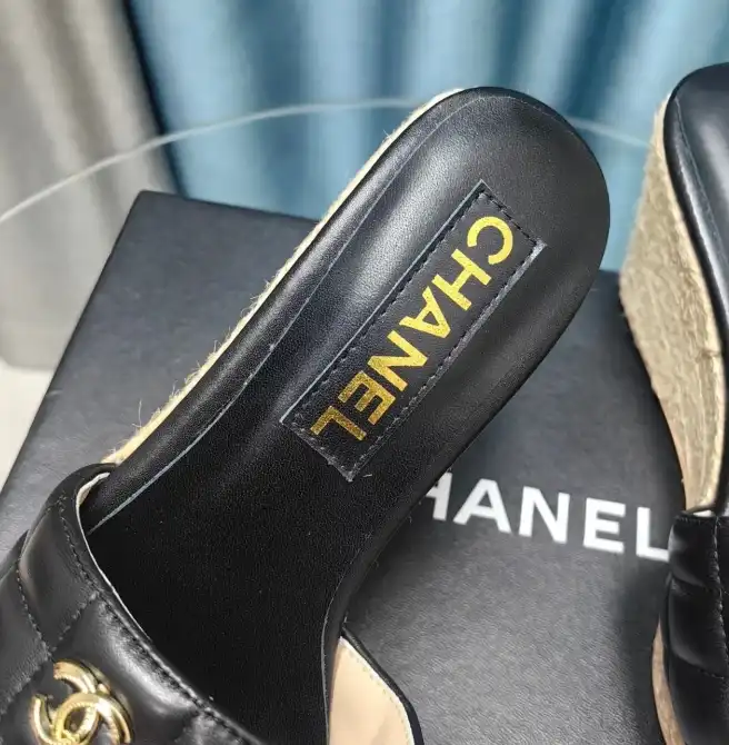 hype Chanel Slippers