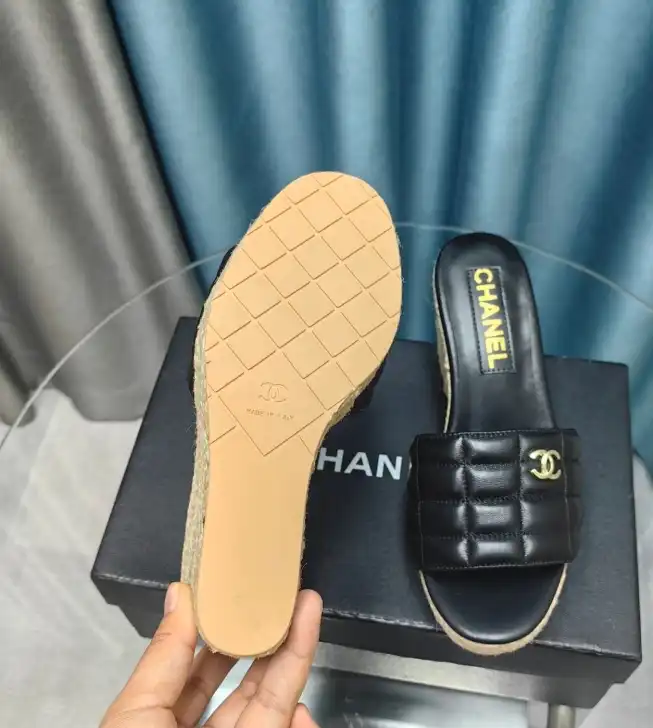 hype Chanel Slippers