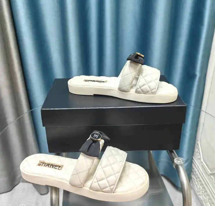 hype Chanel Slippers