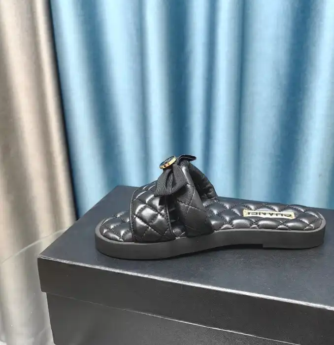 hype Chanel Slippers