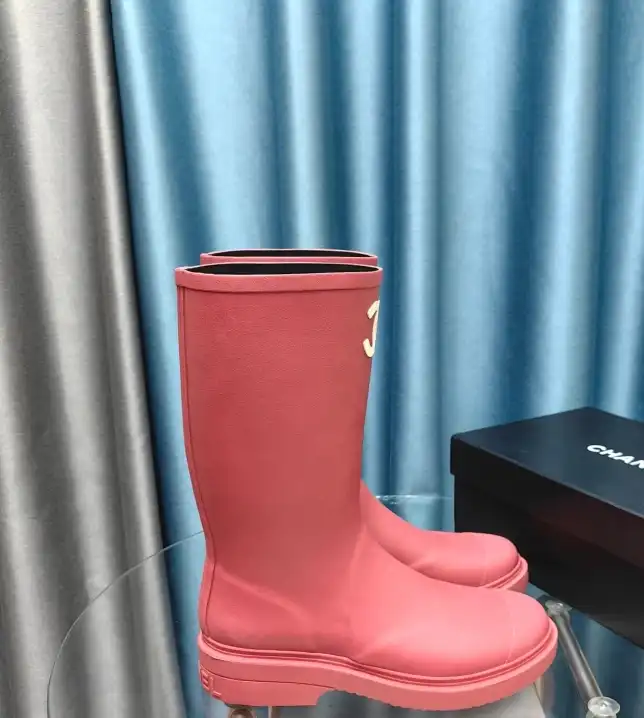 hype Chanel Boots