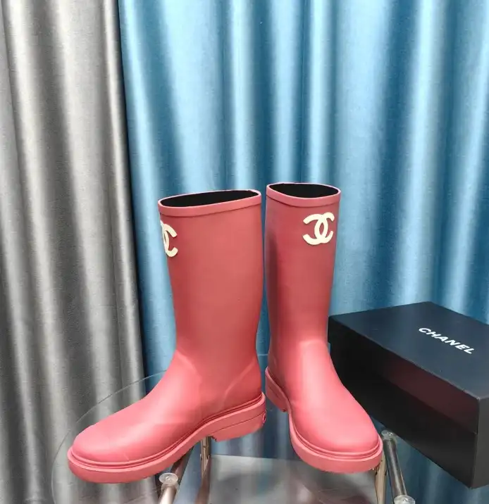 hype Chanel Boots