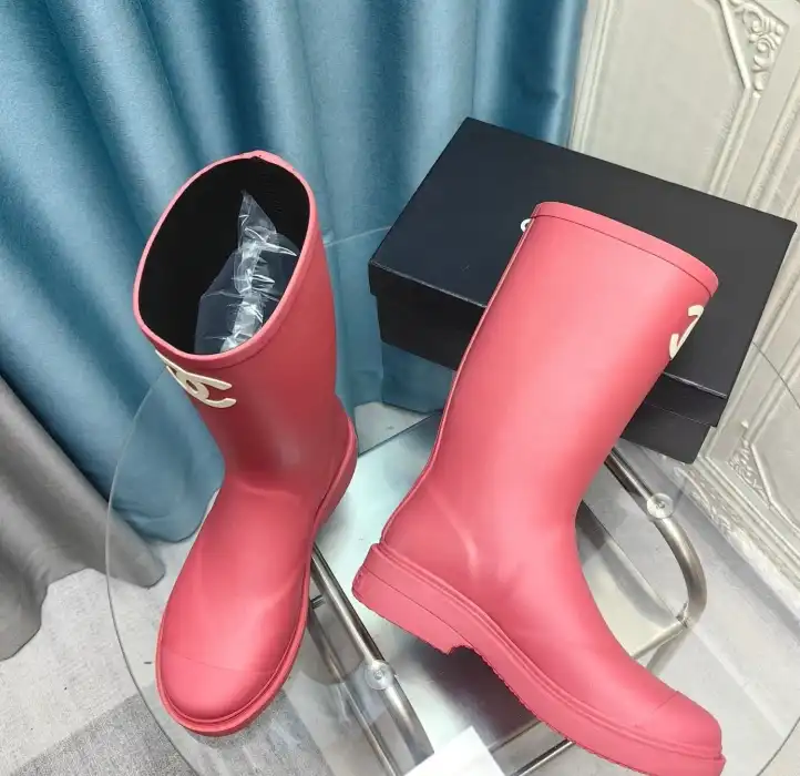 hype Chanel Boots