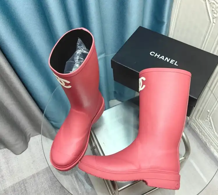 hype Chanel Boots