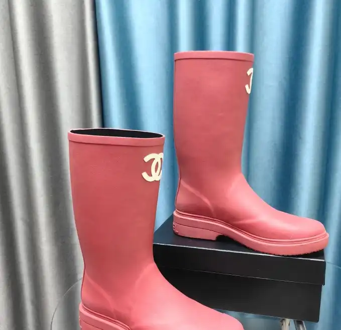 hype Chanel Boots