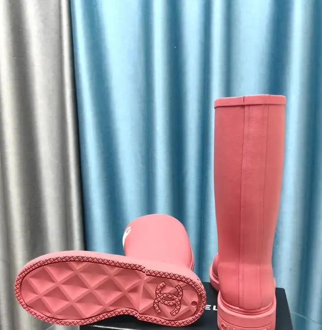 hype Chanel Boots