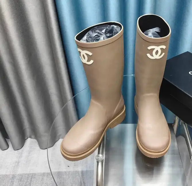 hype Chanel Boots