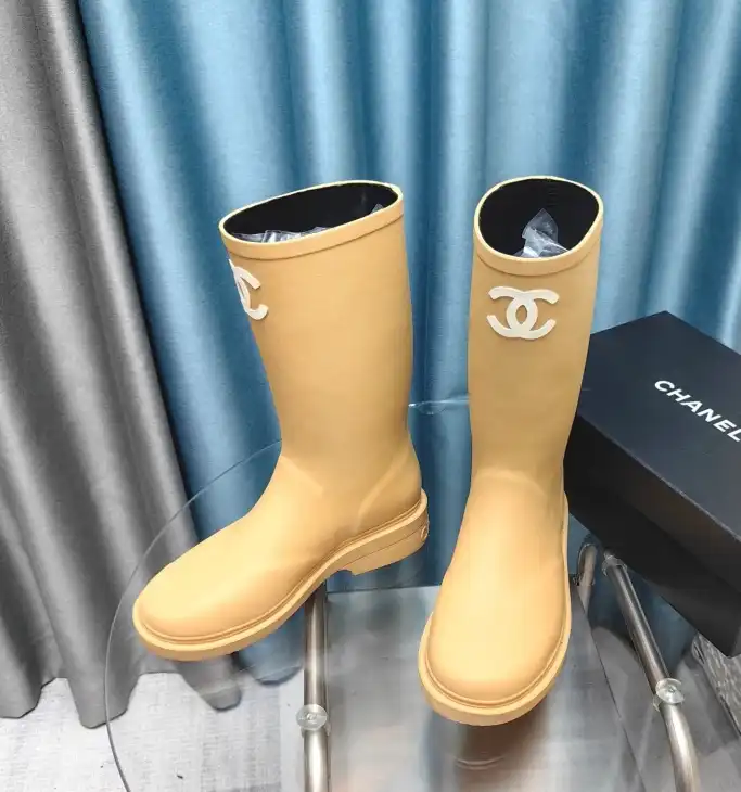 hype Chanel Boots