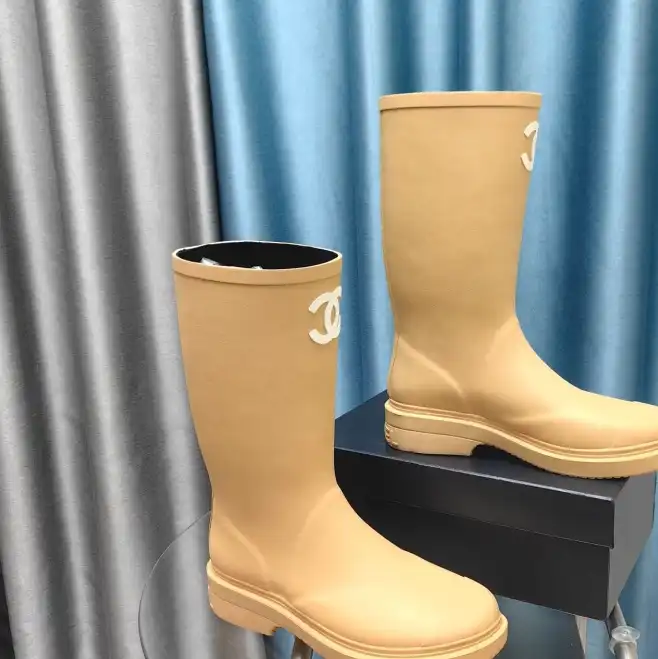 hype Chanel Boots