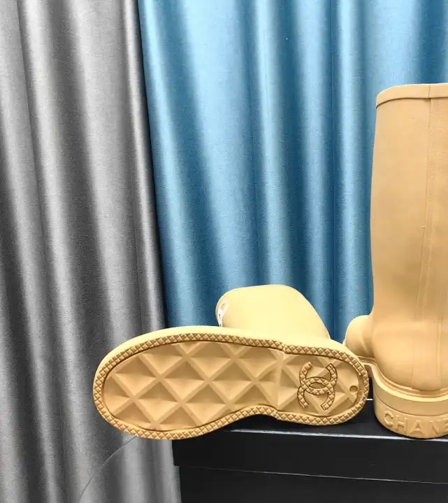 hype Chanel Boots