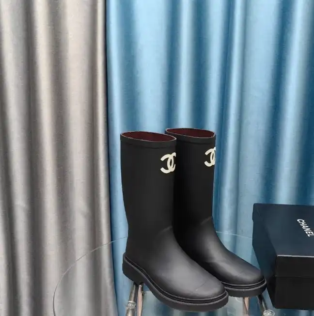 hype Chanel Boots