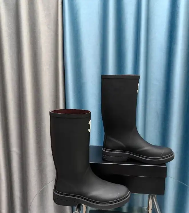 hype Chanel Boots