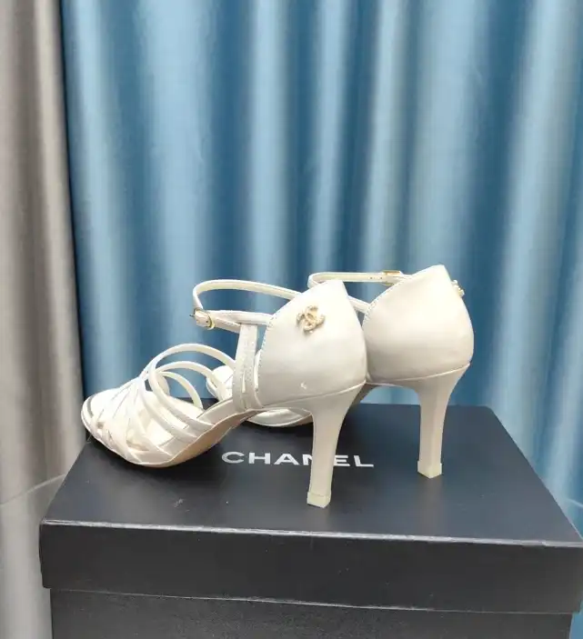 hype Chanel High Heels