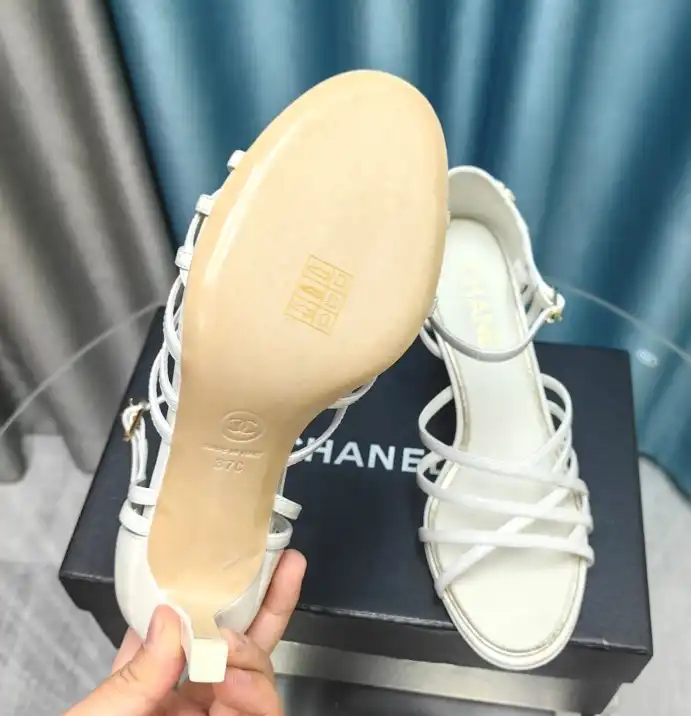 hype Chanel High Heels