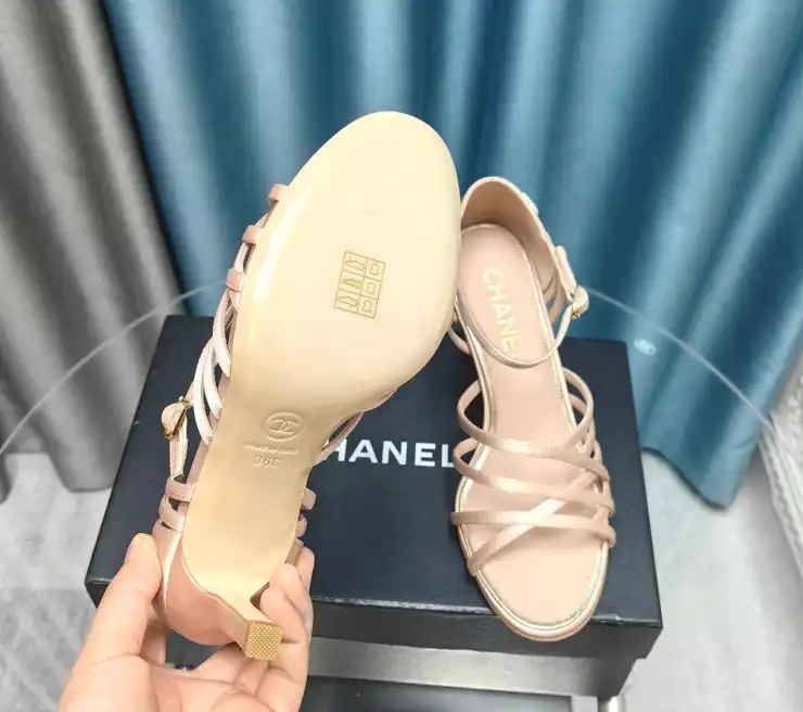 hype Chanel High Heels