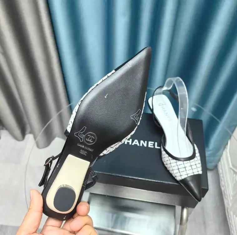 hype Chanel High Heels