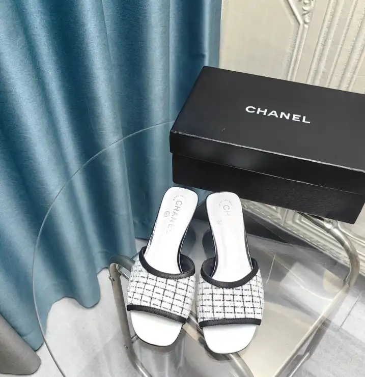 hype Chanel High Heels