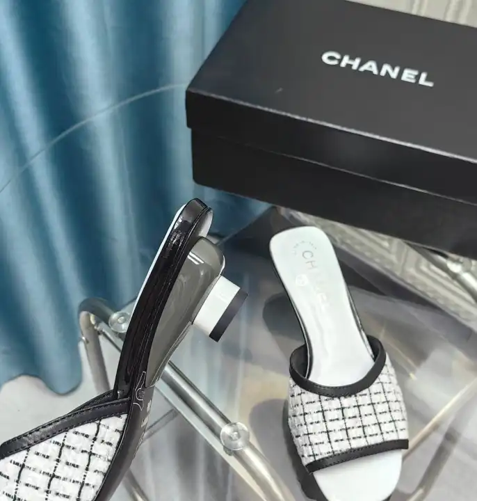 hype Chanel High Heels