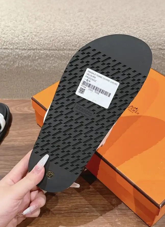 hype Hermes Slippers