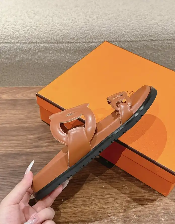 hype Hermes Slippers