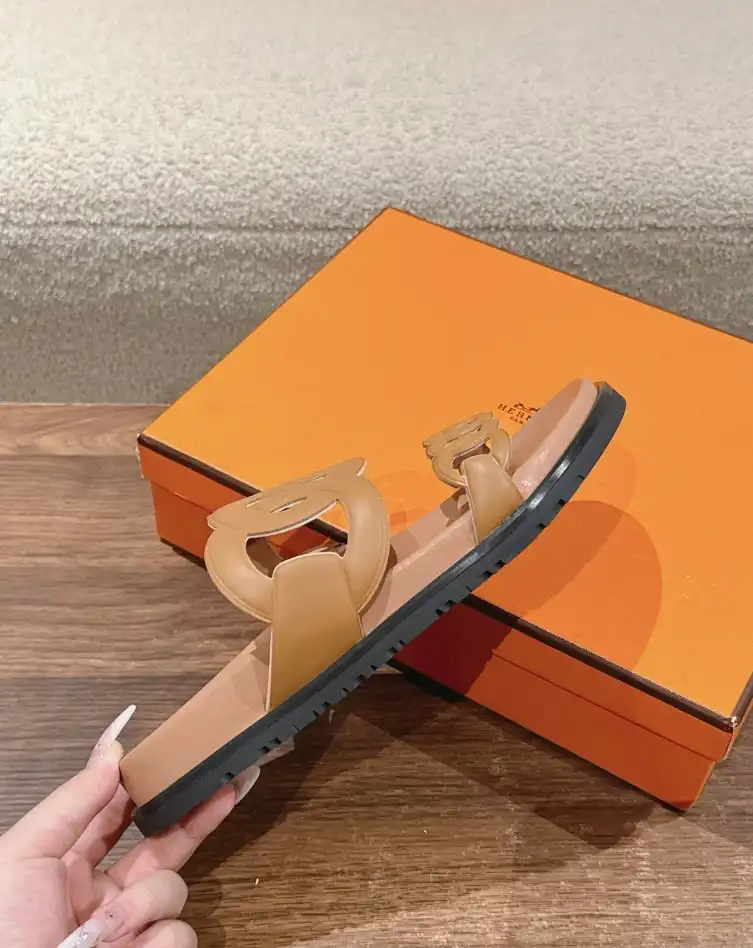 hype Hermes Slippers