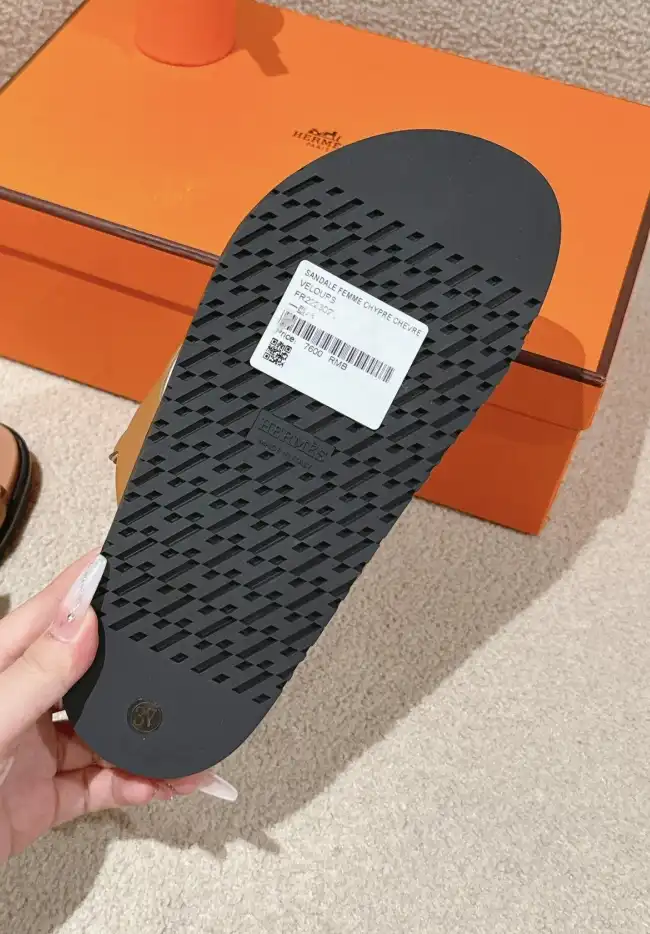 hype Hermes Slippers