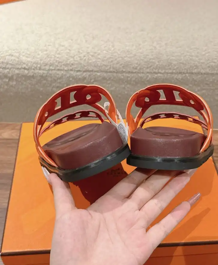 hype Hermes Slippers