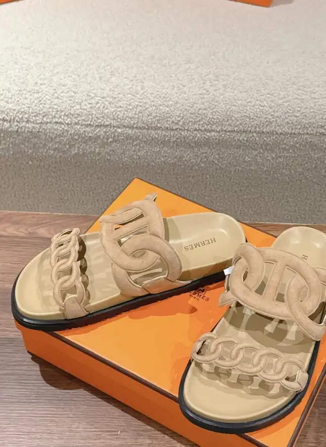 hype Hermes Slippers