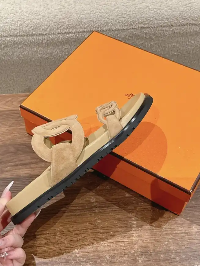 hype Hermes Slippers