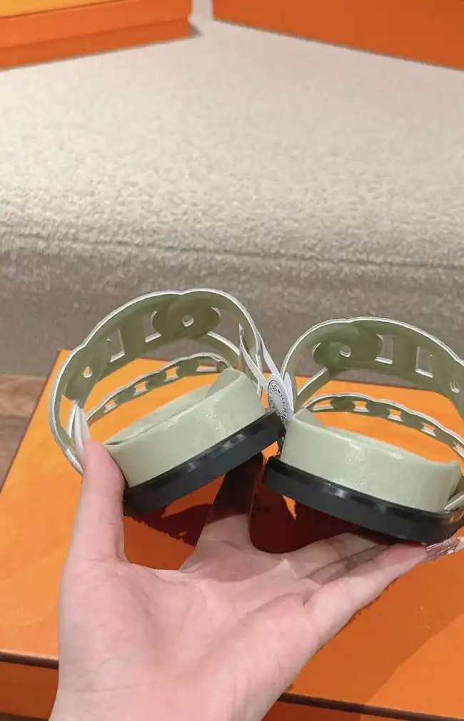 hype Hermes Slippers