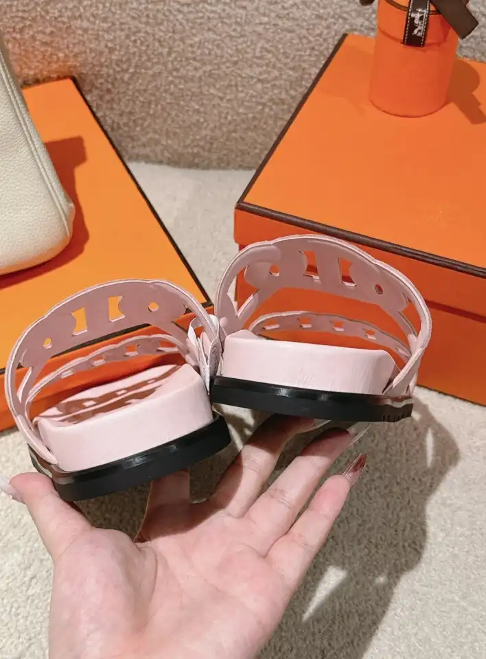 hype Hermes Slippers