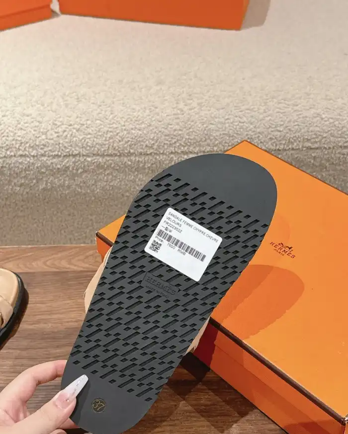 hype Hermes Slippers