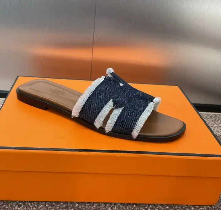 hype Hermes Slippers